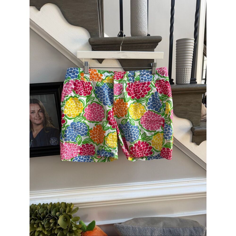 Lilly Pulitzer Callahan Shorts in Hydrangea Floral Print Shorts sz 10 EUC